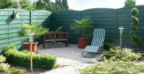 betonzaun standard elegant gruen mit abschlussplatte 500